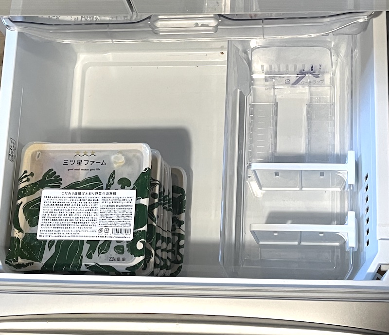 筆者の使う冷凍庫に、三ツ星ファームの弁当6食を入れてみた